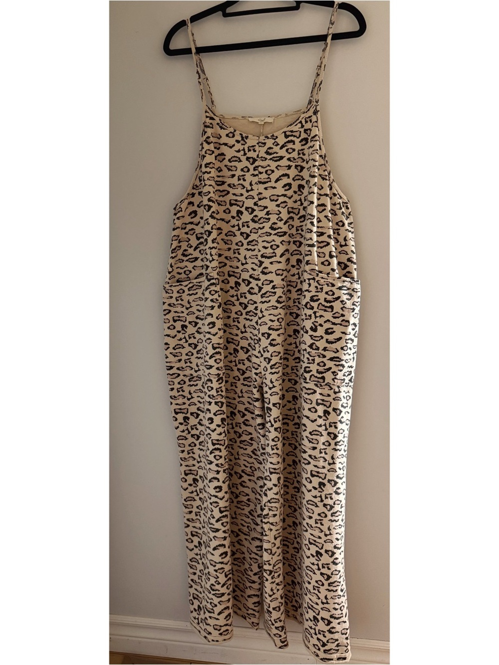 Easel Ryan Leopard Jumpsuit M